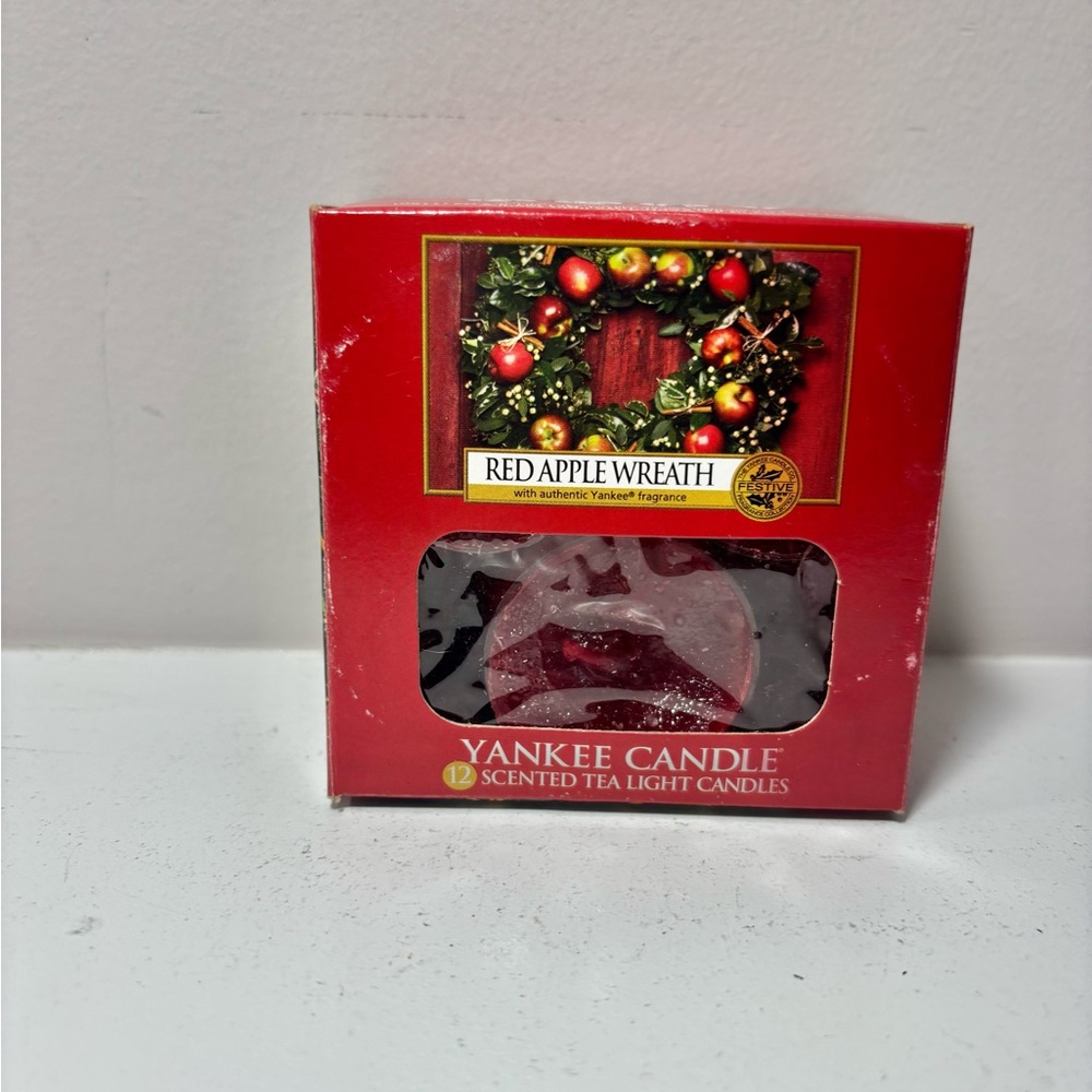 Yankee Candle Red Apple Wreath Scented Tea Light Candles Damaged